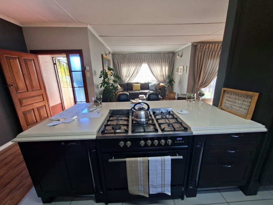 4 Bedroom Property for Sale in Florida Park Gauteng