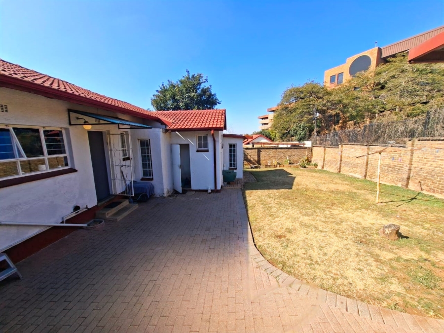 4 Bedroom Property for Sale in Florida Park Gauteng