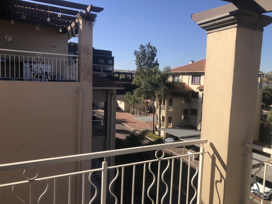 To Let 3 Bedroom Property for Rent in Sunninghill Gauteng