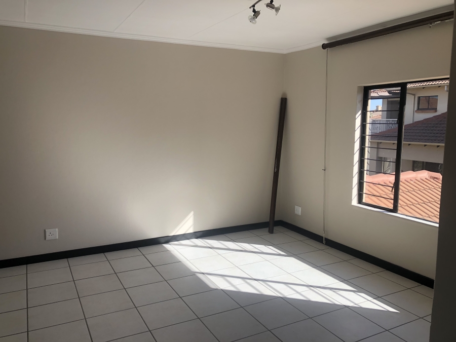 To Let 3 Bedroom Property for Rent in Sunninghill Gauteng