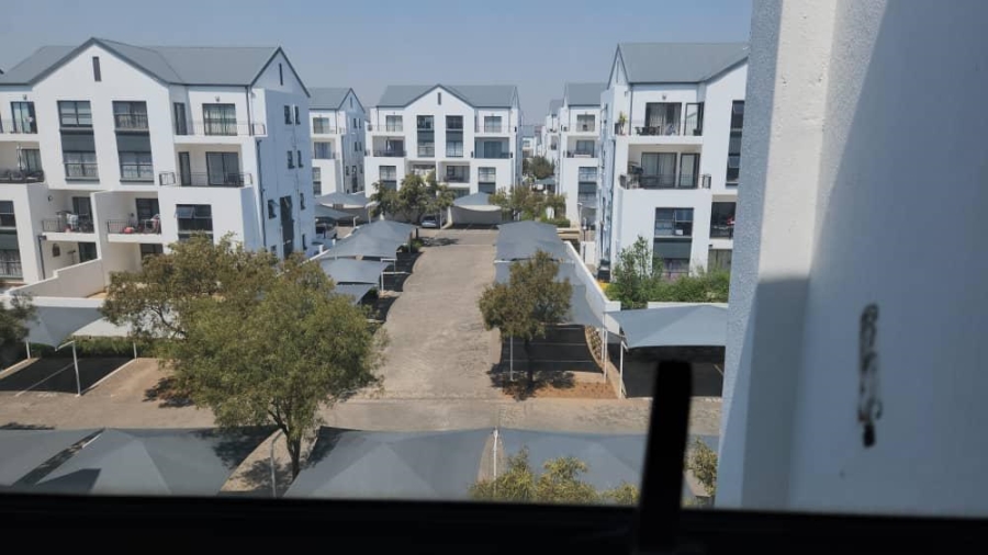 To Let 2 Bedroom Property for Rent in Greenstone Hill Gauteng