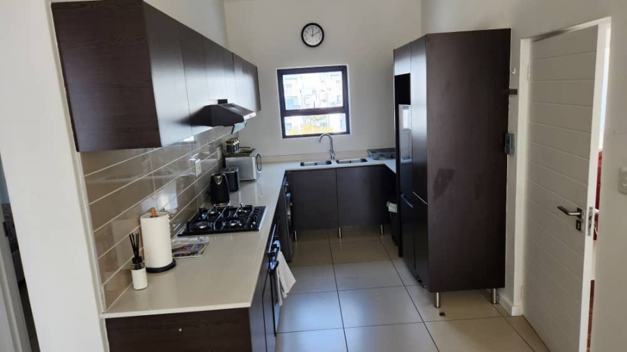 To Let 2 Bedroom Property for Rent in Greenstone Hill Gauteng