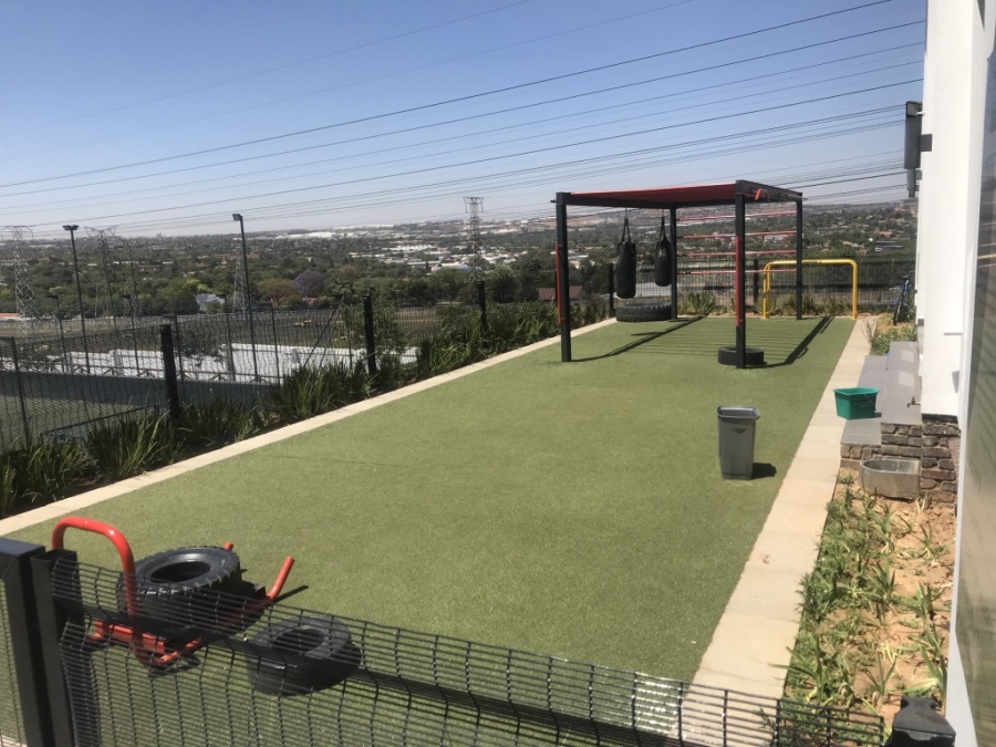 To Let 2 Bedroom Property for Rent in Greenstone Hill Gauteng