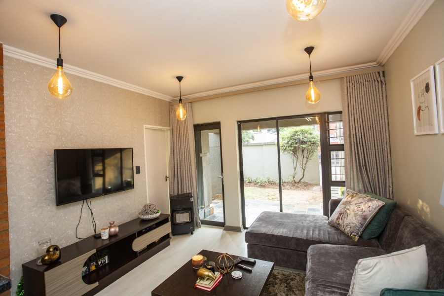2 Bedroom Property for Sale in Rivonia Gauteng
