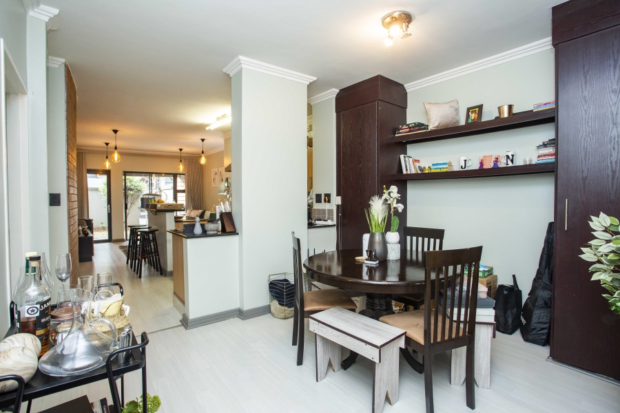 2 Bedroom Property for Sale in Rivonia Gauteng