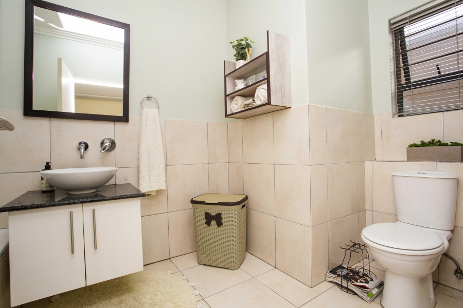 2 Bedroom Property for Sale in Rivonia Gauteng