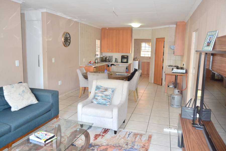 3 Bedroom Property for Sale in Thatchfield Estate Gauteng