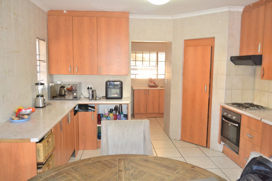 3 Bedroom Property for Sale in Thatchfield Estate Gauteng