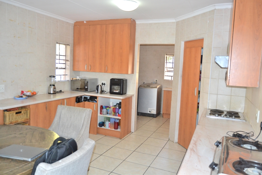 3 Bedroom Property for Sale in Thatchfield Estate Gauteng
