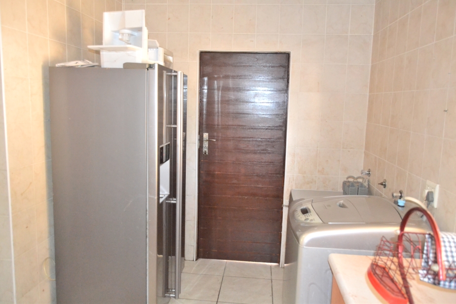 3 Bedroom Property for Sale in Thatchfield Estate Gauteng