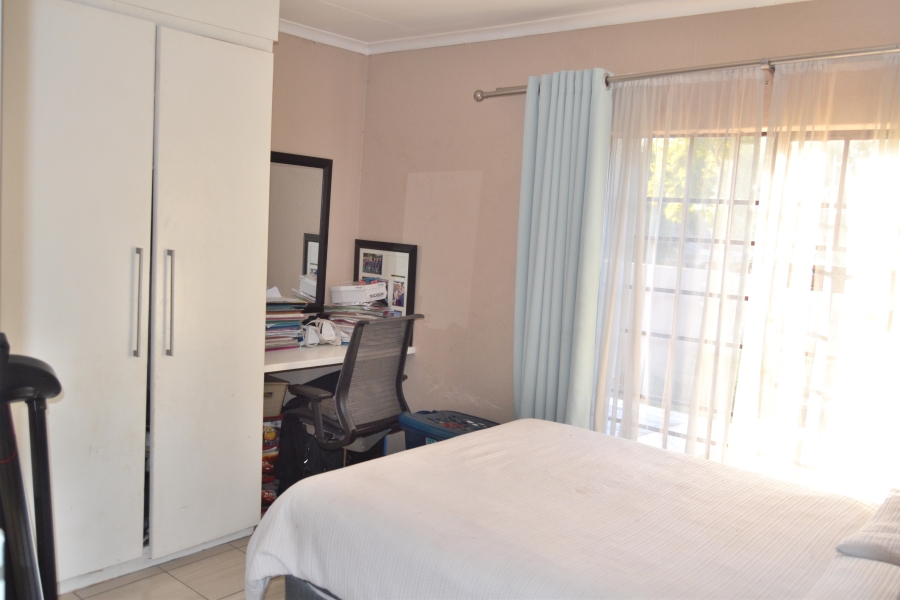 3 Bedroom Property for Sale in Thatchfield Estate Gauteng