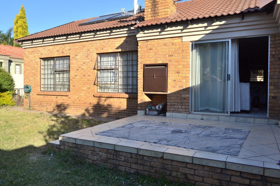 3 Bedroom Property for Sale in Thatchfield Estate Gauteng
