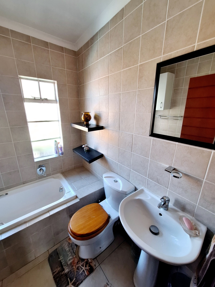 3 Bedroom Property for Sale in Eastleigh Gauteng