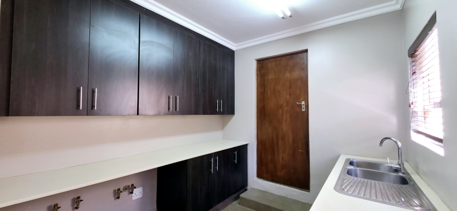 3 Bedroom Property for Sale in Boardwalk Gauteng