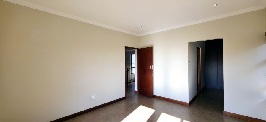 3 Bedroom Property for Sale in Boardwalk Gauteng