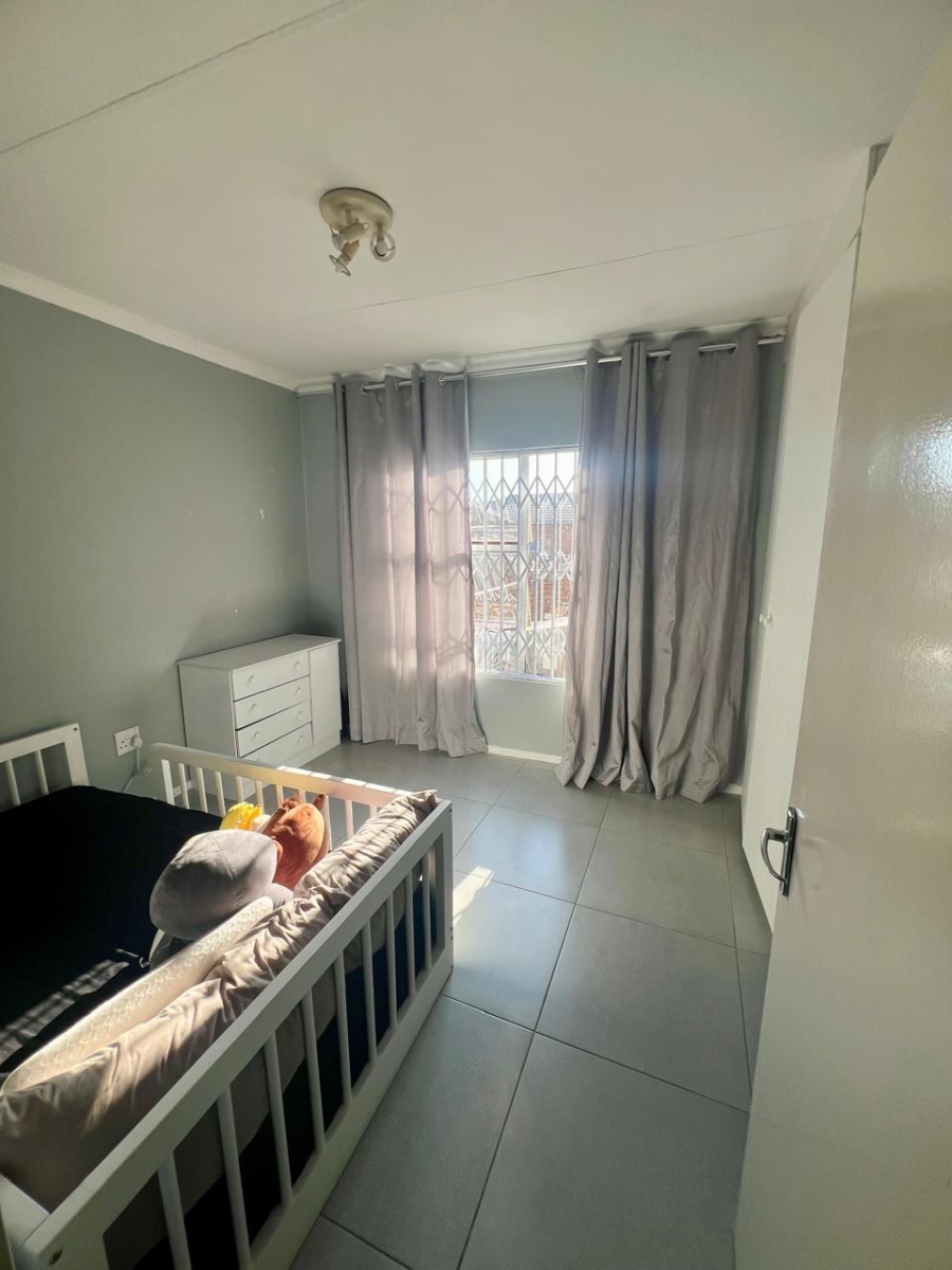 2 Bedroom Property for Sale in Honeypark Gauteng