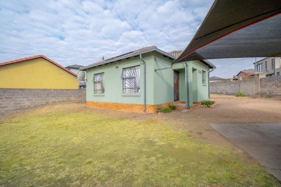 2 Bedroom Property for Sale in Bloubosrand Gauteng