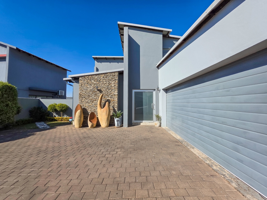 4 Bedroom Property for Sale in Olympus AH Gauteng