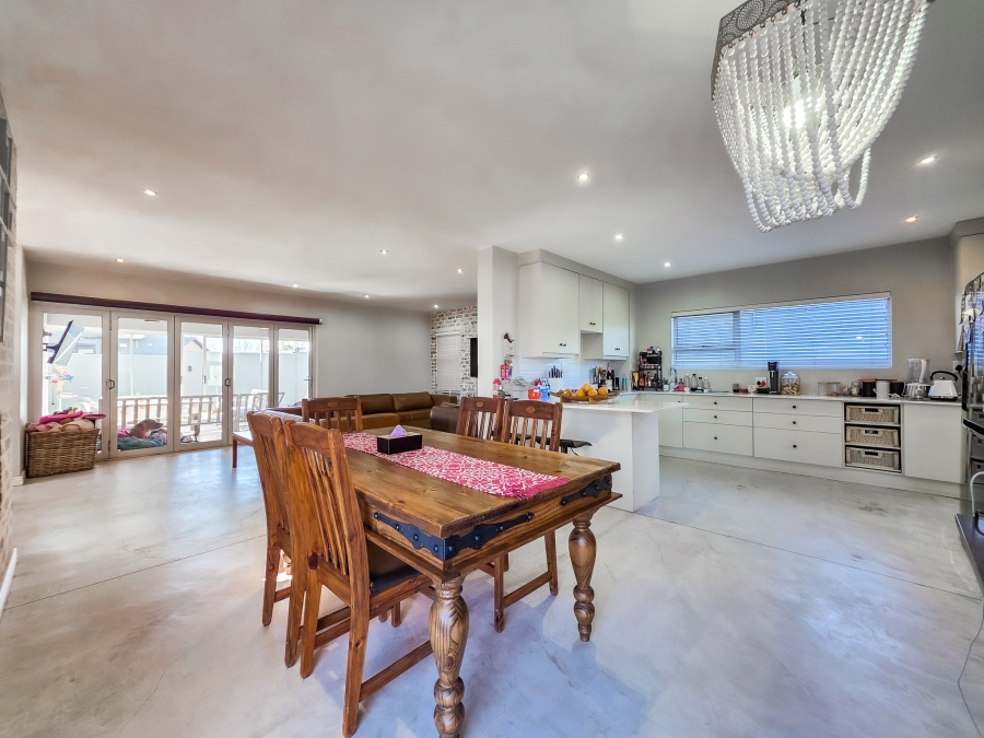 4 Bedroom Property for Sale in Olympus AH Gauteng