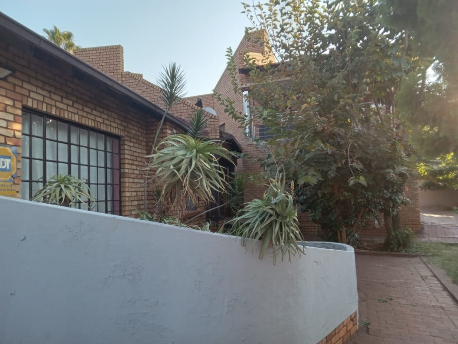 4 Bedroom Property for Sale in Chantelle Gauteng