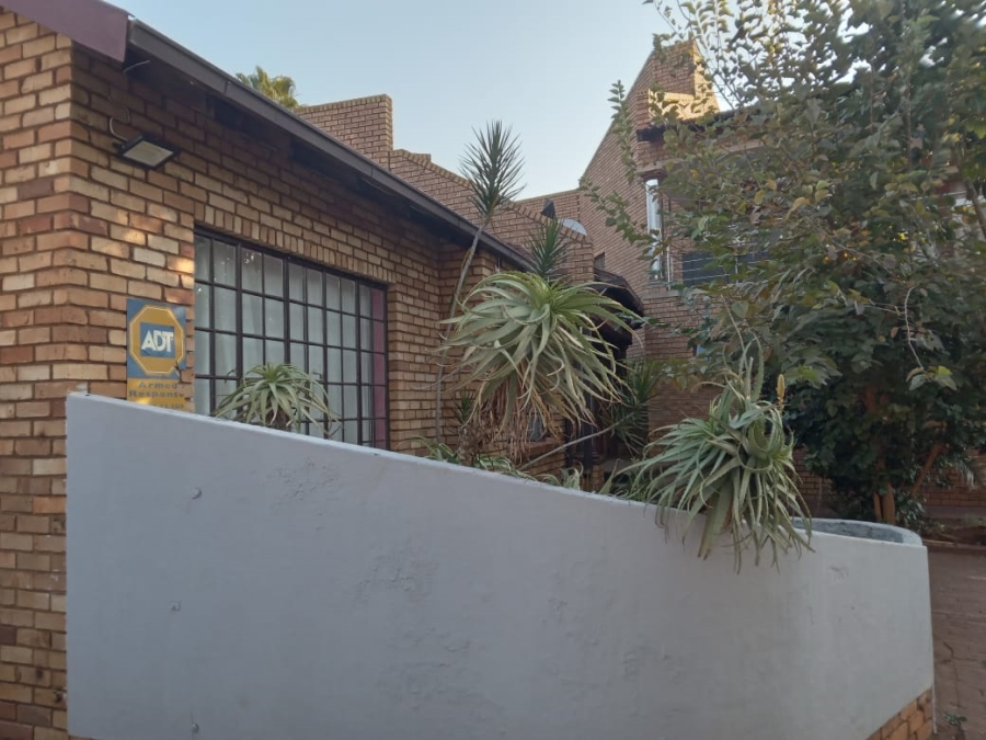 4 Bedroom Property for Sale in Chantelle Gauteng