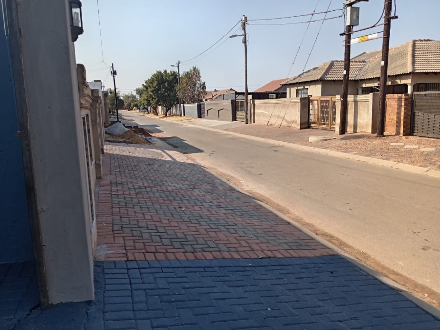 3 Bedroom Property for Sale in Protea Glen Gauteng