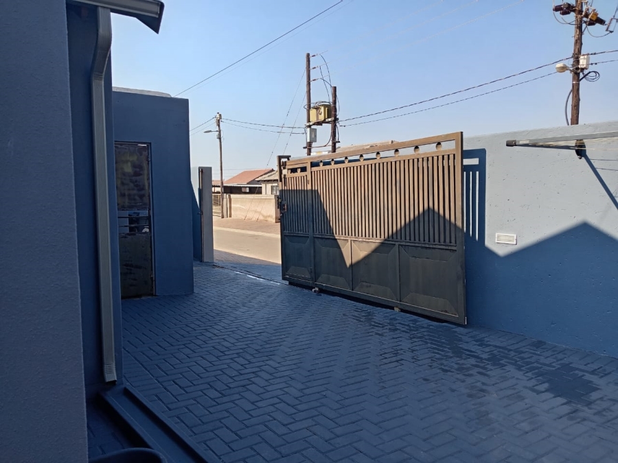 3 Bedroom Property for Sale in Protea Glen Gauteng