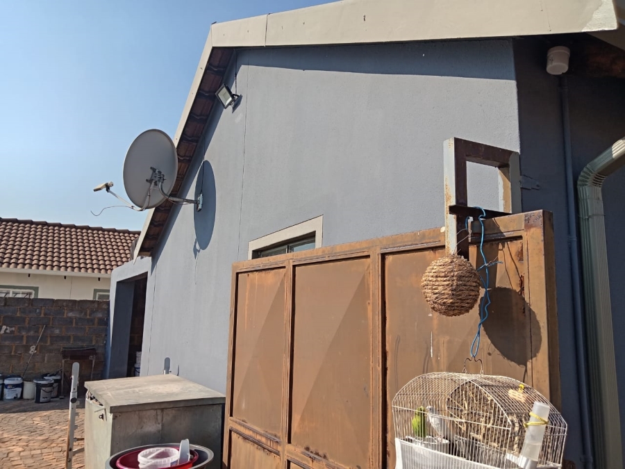 3 Bedroom Property for Sale in Protea Glen Gauteng