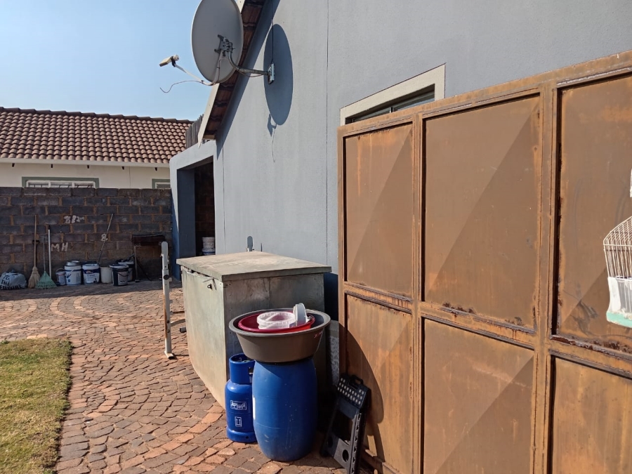 3 Bedroom Property for Sale in Protea Glen Gauteng