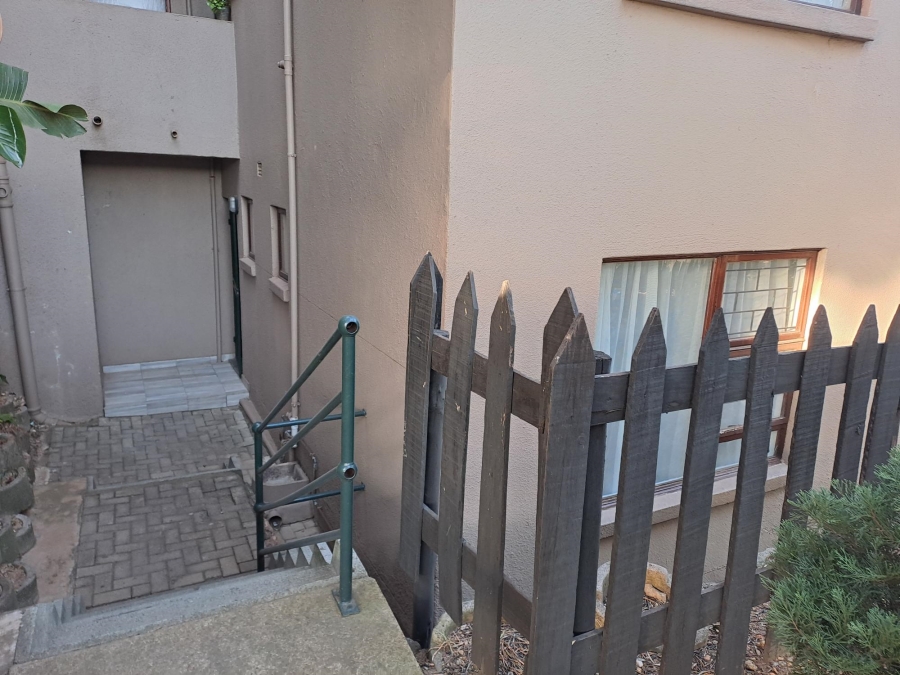 3 Bedroom Property for Sale in Wilro Park Gauteng