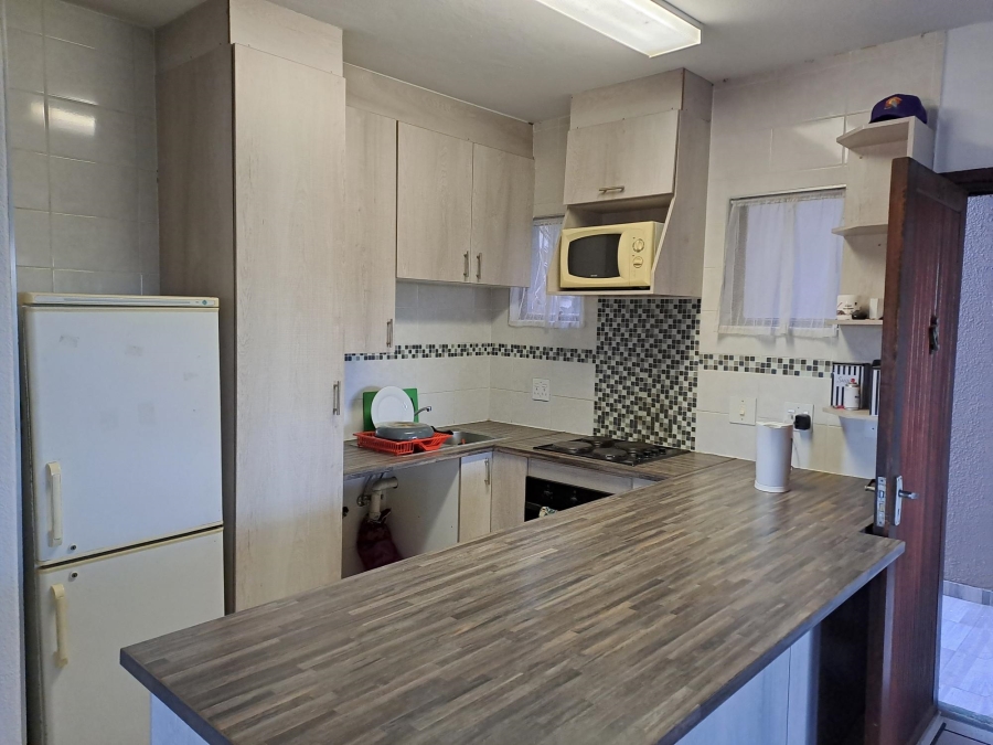 3 Bedroom Property for Sale in Wilro Park Gauteng