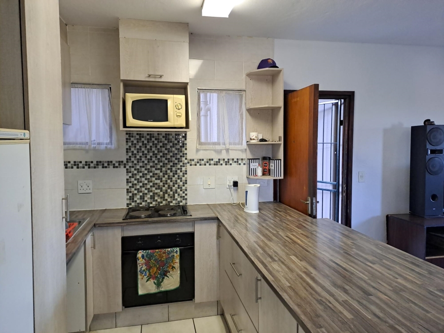 3 Bedroom Property for Sale in Wilro Park Gauteng