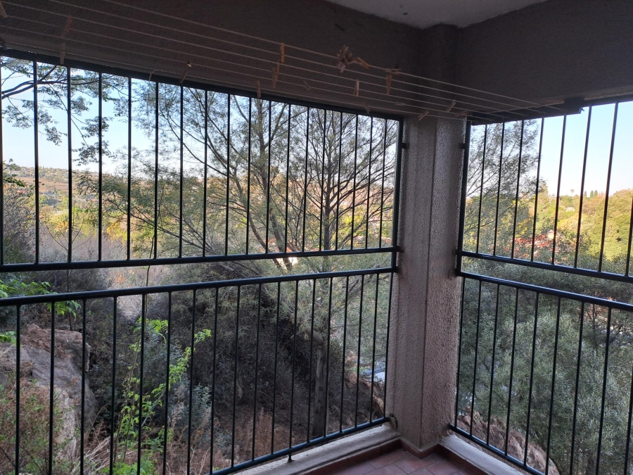 3 Bedroom Property for Sale in Wilro Park Gauteng