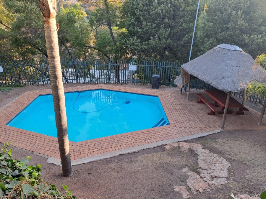 3 Bedroom Property for Sale in Wilro Park Gauteng