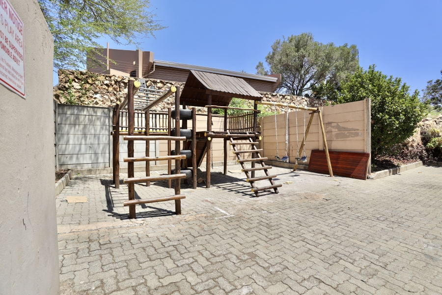3 Bedroom Property for Sale in Wilro Park Gauteng