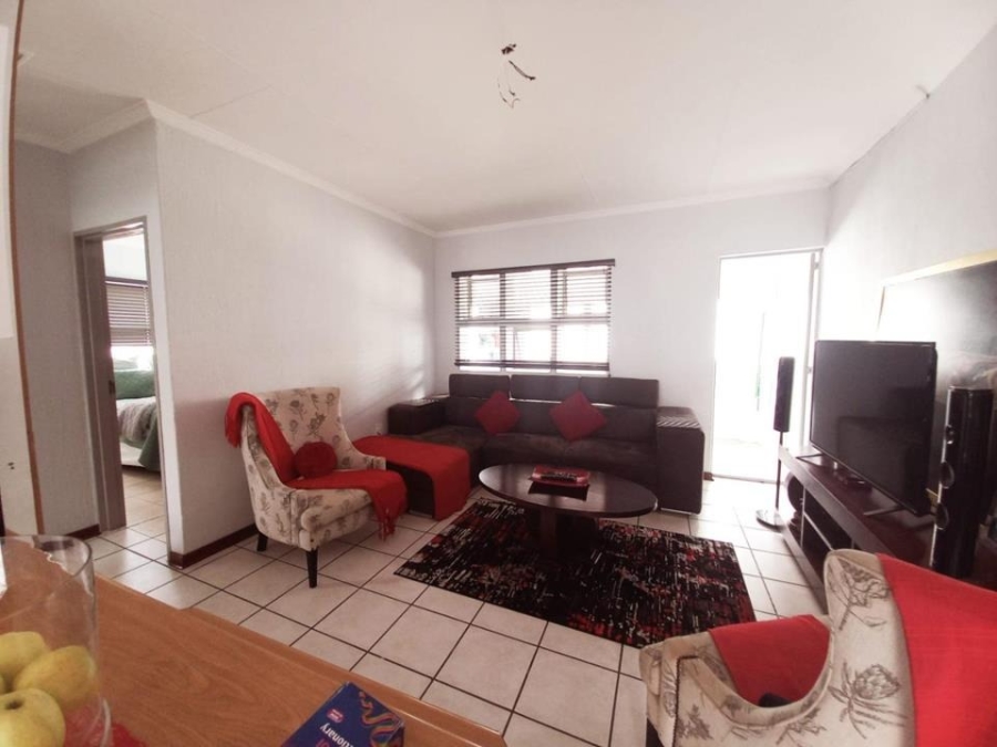 2 Bedroom Property for Sale in New Redruth Gauteng