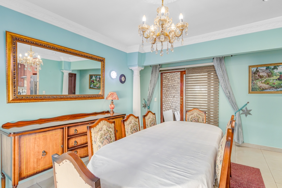 5 Bedroom Property for Sale in Noordwyk Gauteng