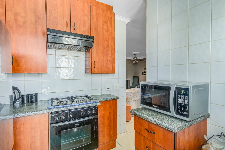 5 Bedroom Property for Sale in Noordwyk Gauteng