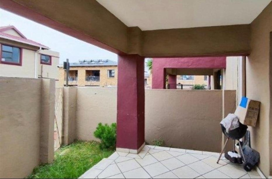 2 Bedroom Property for Sale in New Market Park Gauteng