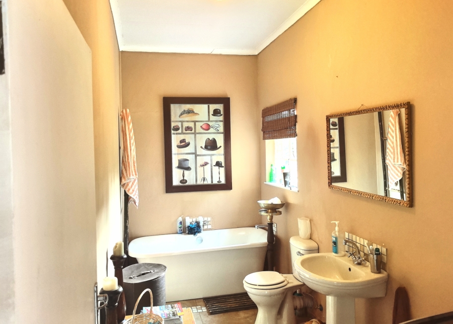 4 Bedroom Property for Sale in Laezonia Gauteng
