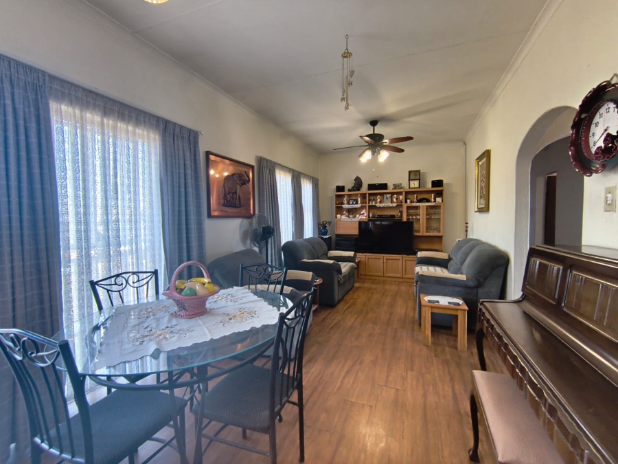 2 Bedroom Property for Sale in Albemarle Gauteng