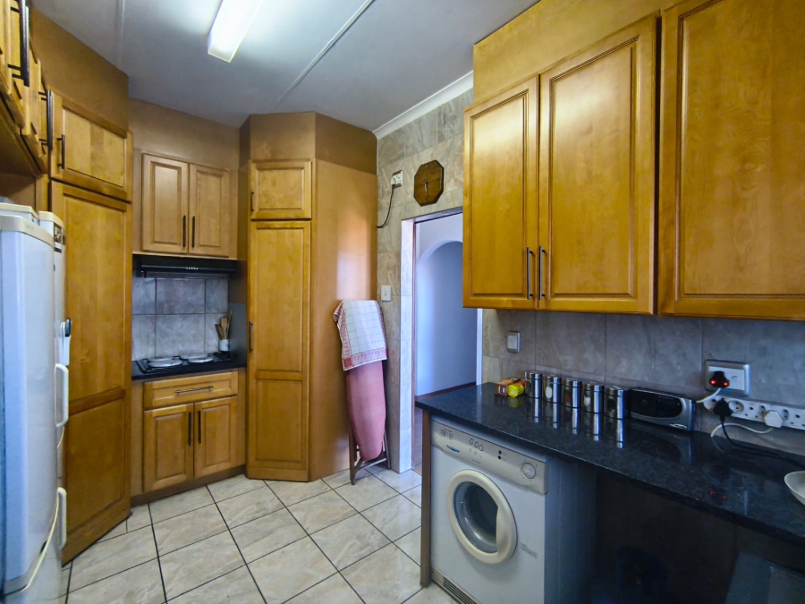 2 Bedroom Property for Sale in Albemarle Gauteng