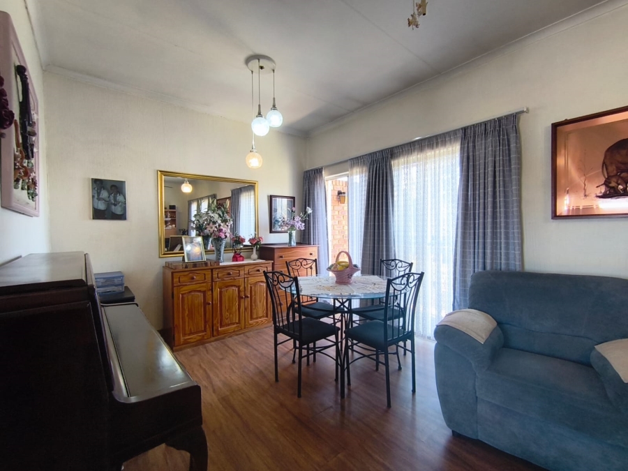 2 Bedroom Property for Sale in Albemarle Gauteng