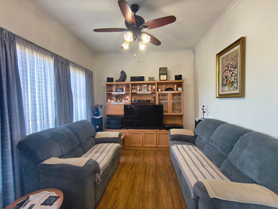 2 Bedroom Property for Sale in Albemarle Gauteng