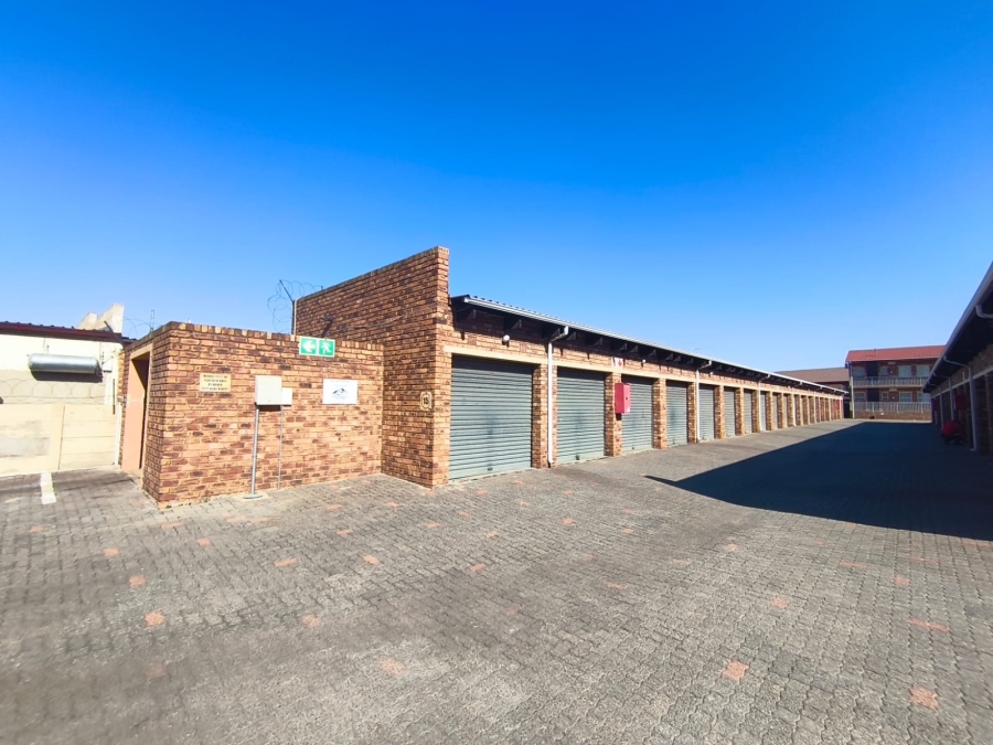 2 Bedroom Property for Sale in Albemarle Gauteng