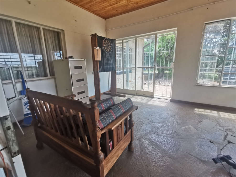 5 Bedroom Property for Sale in Patryshoek A H Gauteng