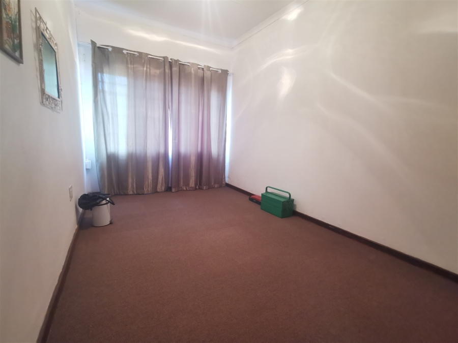 5 Bedroom Property for Sale in Patryshoek A H Gauteng