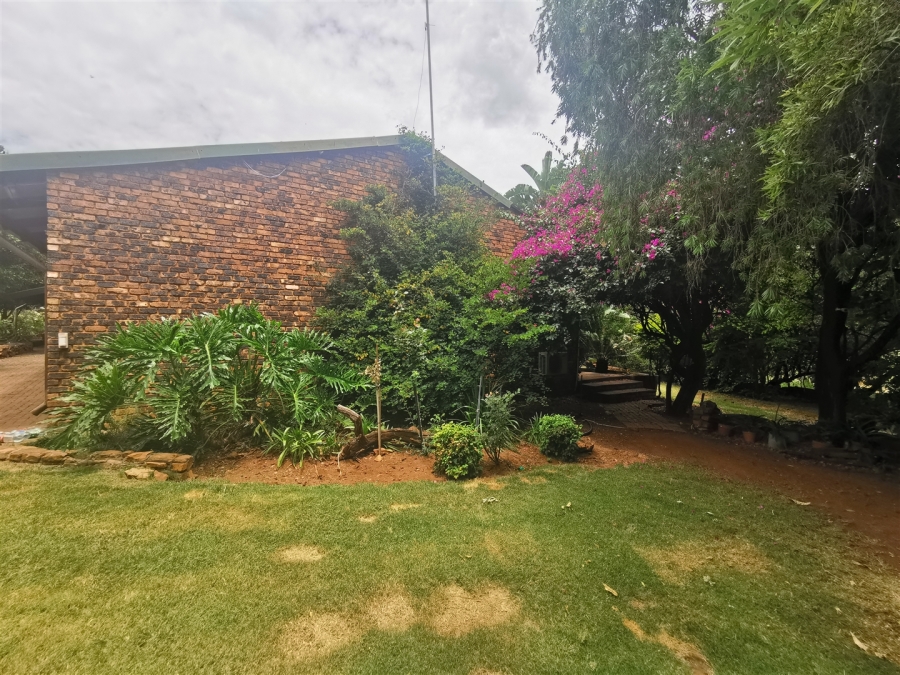 7 Bedroom Property for Sale in Patryshoek A H Gauteng