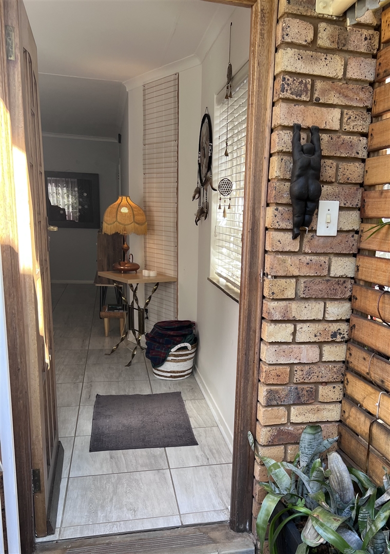 2 Bedroom Property for Sale in Brummeria Gauteng