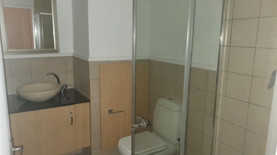 2 Bedroom Property for Sale in Nieuw Muckleneuk Gauteng